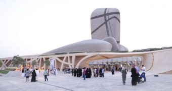 معرض “الباسقات” في إثراء يحتفي بتاريخ النخلة بوصفها رمزًا عالميًا