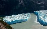انفصال كتلة ضخمة عن نهر جليدي في جنوب تشيلي