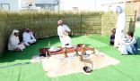 جناح نادي تراث الإمارات في مهرجان الظفرة يجذب الزوار