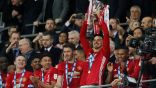 إبراهيموفيتش يمنح مانشستر يونايتد كأس رابطة الأندية الانجليزية