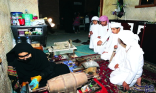 “دبي وتراثنا الحي” يعرف زواره بصناعة “الدخون والعطور” التقليدية