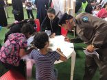الدفاع المدني يجذب الأطفال والأسر في مهرجان ينبع للتسوق