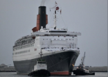 السفينة الفاخرة “الملكة إليزابيث 2” تعود كفندق عائم في دبي